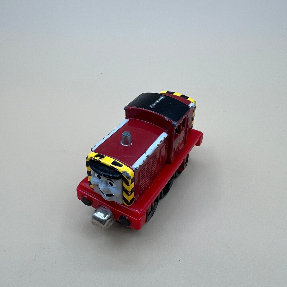 Thomas & Friends Take-Along Salty Diesel Engine Die-Cast Metal Toy 2003 Red 2991